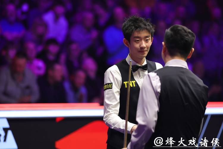 斯诺克大师赛：吴宜泽战胜肖国栋晋级四强