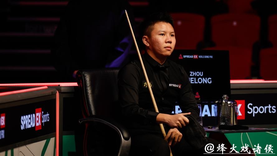 周跃龙6-4战胜奥沙利文 晋级斯诺克英锦赛16强 周跃龙6-4战胜奥沙利文 晋级斯诺克英锦赛16强